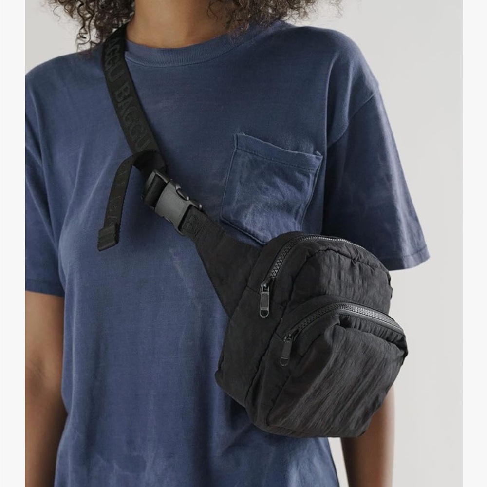 Baggu Black Crossbody Fanny Pack Bag